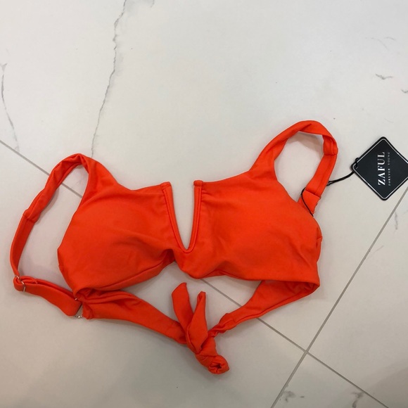 2/$15!! NWT Zaful Papaya Orange Bikini Top - Picture 2 of 3